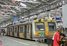 CSMT જતી લોકલ ટ્રેન ખાંદેશ્વર સ્ટેશને ઊભી ન રહી; મોટરમેન સસ્પેન્ડ