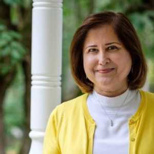 ‘ભારતની પુત્રી’ તરીકે સોશિયલ મીડિયામાં છવાયેલા ગઝાલા હાશ્મી કોણ છે ?