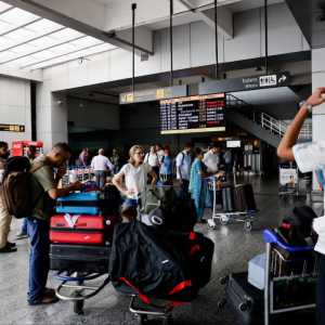 દિલ્હી એરપોર્ટ પર ATCમાં ટેક્નિકલ ખામી, 300+ ફ્લાઈડ મોડી પડી