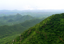 સૌથી જૂની પર્વતમાળા અરવલ્લીના અસ્તિત્વની લડાઈ, શું છે આખો મુદ્દો?