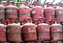 LPG કટોકટીથી ધંધામાં ખોટ, મુંબઈના ધારાવીમાં નાશ્તાની દુકાનો ઠપ્પ