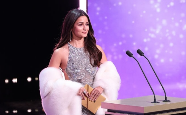 બાફ્ટાના આંતરરાષ્ટ્રીય સ્ટેજ પર આલિયાની હિન્દીમાં સ્પીચ