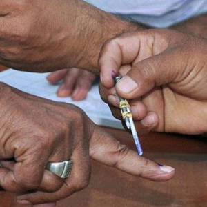 ભાજપ અને કોંગ્રેસના કયા દિગ્ગજોએ ક્યાં કર્યું મતદાન જાણો..