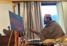 કલરથી કેનવાસ પર કાશીએ આપ્યો વિશ્વ શાંતિનો સંદેશ..