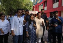 નાયબ મુખ્યમંત્રી હર્ષ સંઘવીએ મતદાન કર્યું