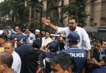 બંગાળ ચૂંટણીમાં પક્ષપાતના આરોપમાં પાંચ પોલીસ કર્મચારીઓ સસ્પેન્ડ