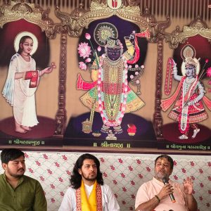 સોલા ભાગવત વિદ્યાપીઠમાં પુરુષોત્તમ માસમાં વિવિધ મનોરથોનું આયોજન