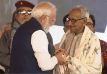 બંગાળમાં PM મોદી જેમને પગે લાગ્યા એ 98 વર્ષીય માખનલાલ કોણ છે?