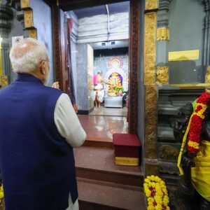PM મોદીએ વિક્ટોરિયામાં વિનાયક મંદિરમાં પ્રાર્થના કરી