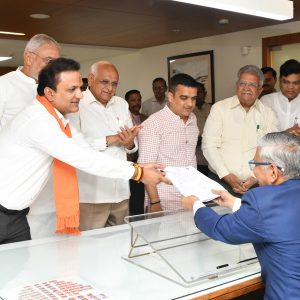 રાજ્યસભા માટે ભાજપના ચારેય ઉમેદવારોએ વિજય મુહૂર્તમાં ફોર્મ ભર્યા