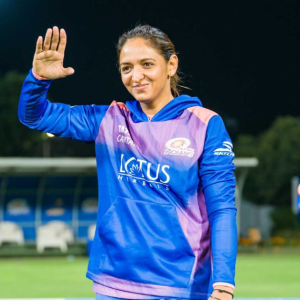 લંડનમાં નિવૃત્તિ વિશે પૂછવામાં આવતા કેપ્ટન હરમનપ્રીત કૌર ભડકી!