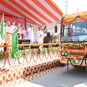CM યોગીની મહિલાઓને આજીવન મફત બસપ્રવાસની ભેટ