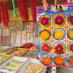 આ રક્ષાબંધનના પર્વે રાખડીઓમાં અઢળક વેરાયટી ઉપલબ્ધ