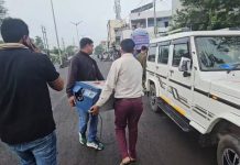 ઓટો ડ્રાઇવરના ઘરમાંથી મળ્યા ત્રણ કરોડ રૂપિયા રોકડા
